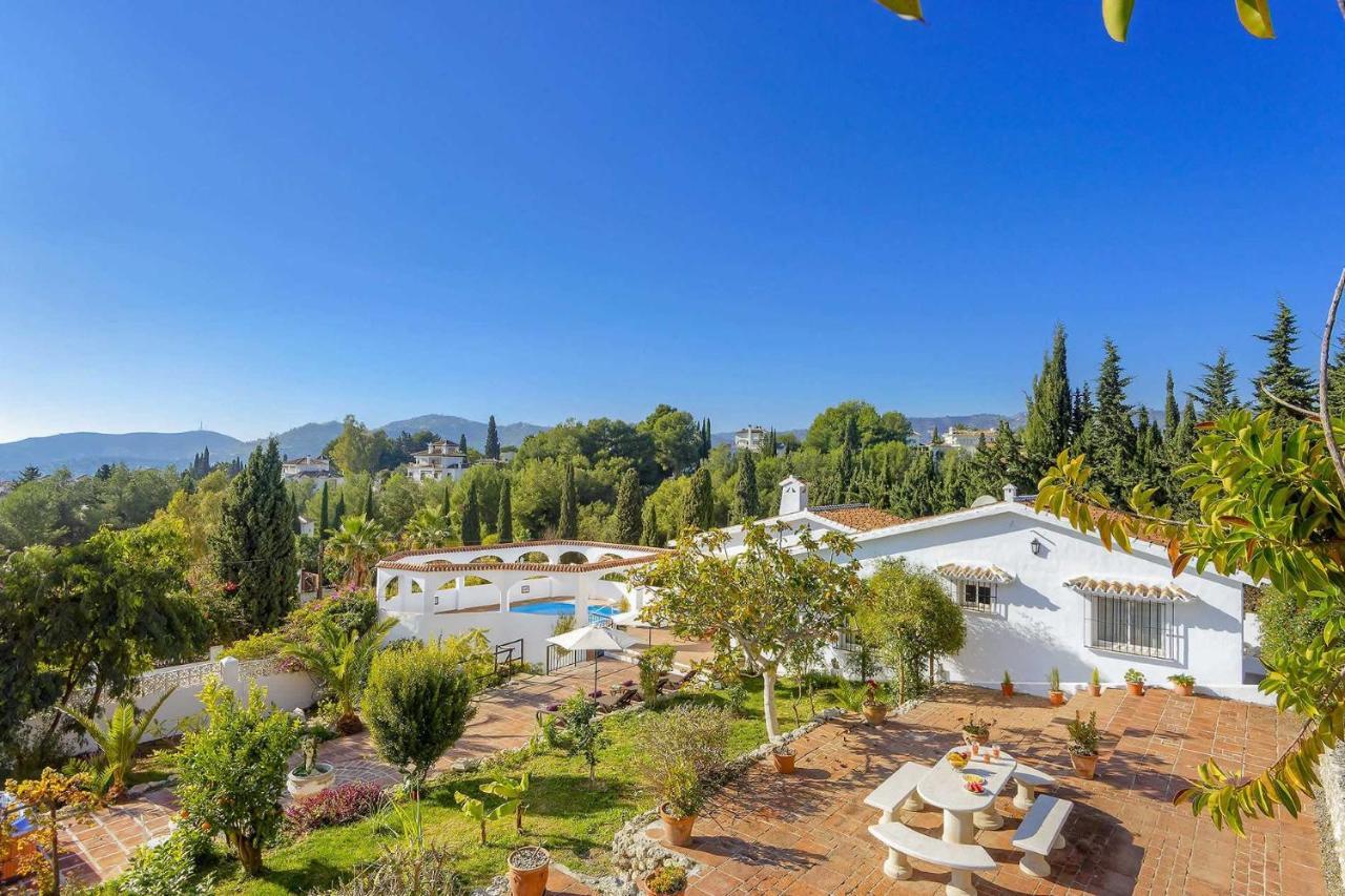 Private Heated Pool, Jacuzzi & 1225M2 Garden In Villa Cipreses Frigiliana Exterior foto