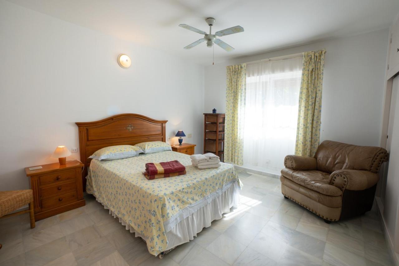 Private Heated Pool, Jacuzzi & 1225M2 Garden In Villa Cipreses Frigiliana Exterior foto