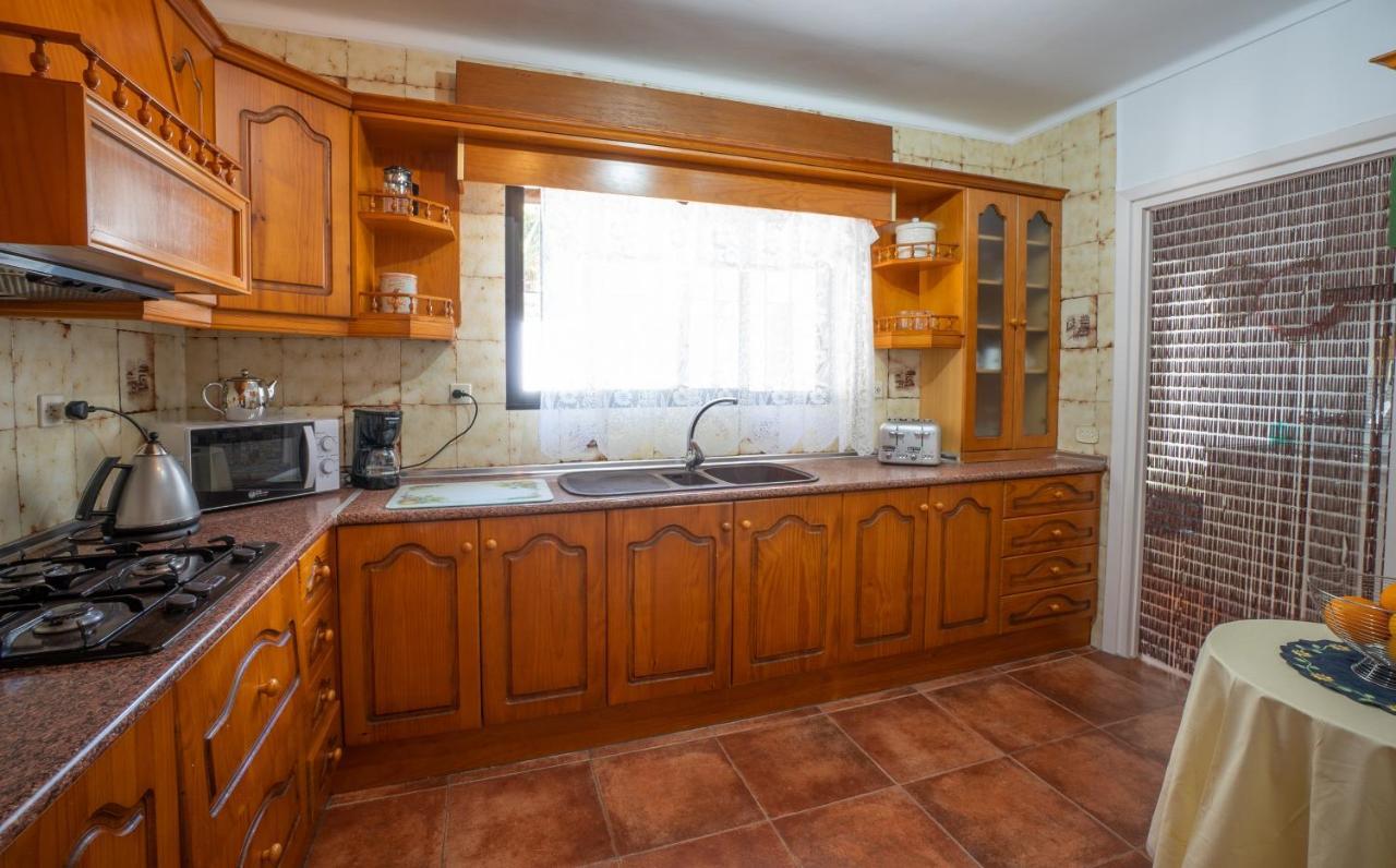 Private Heated Pool, Jacuzzi & 1225M2 Garden In Villa Cipreses Frigiliana Exterior foto