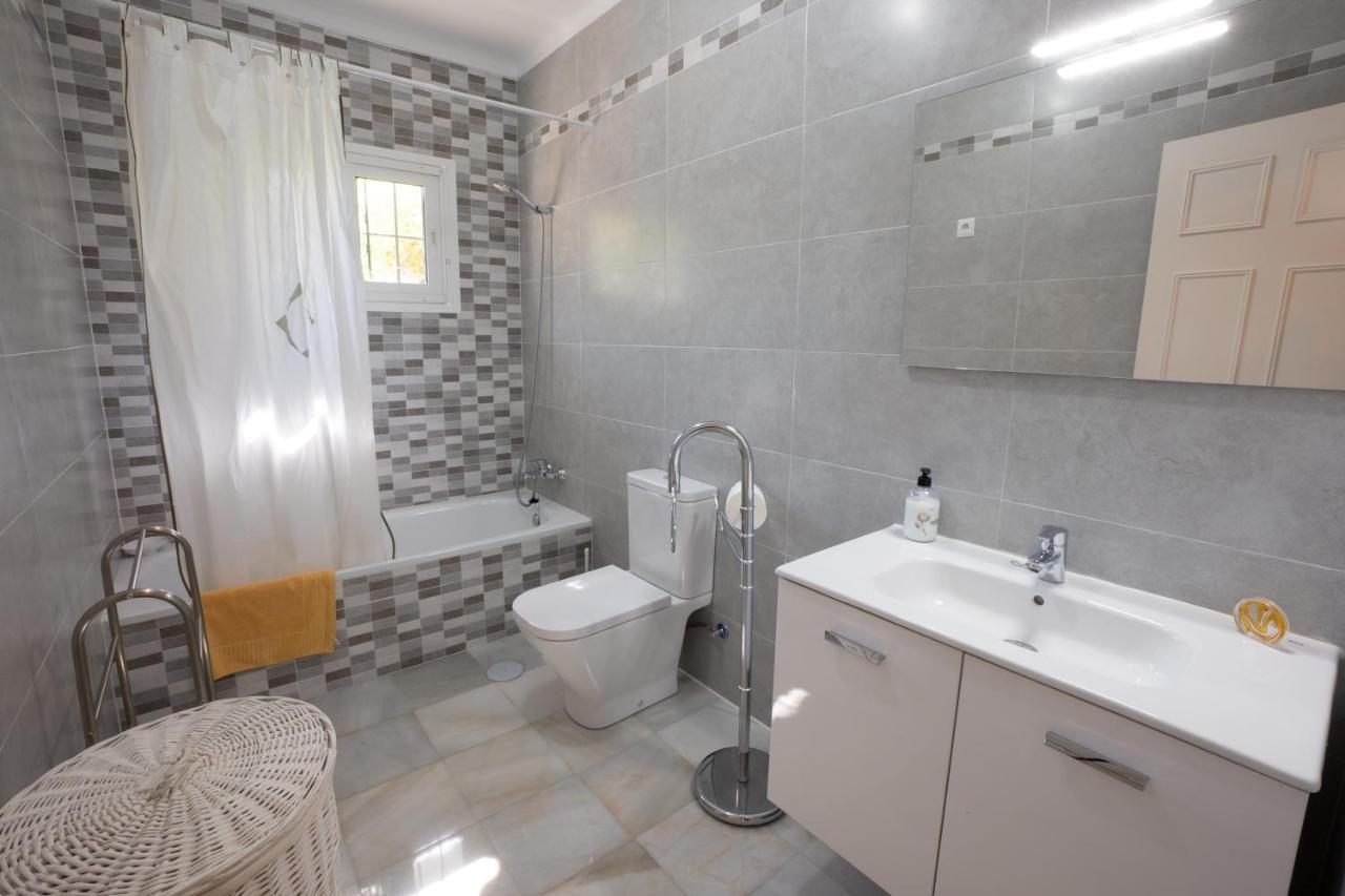 Private Heated Pool, Jacuzzi & 1225M2 Garden In Villa Cipreses Frigiliana Exterior foto